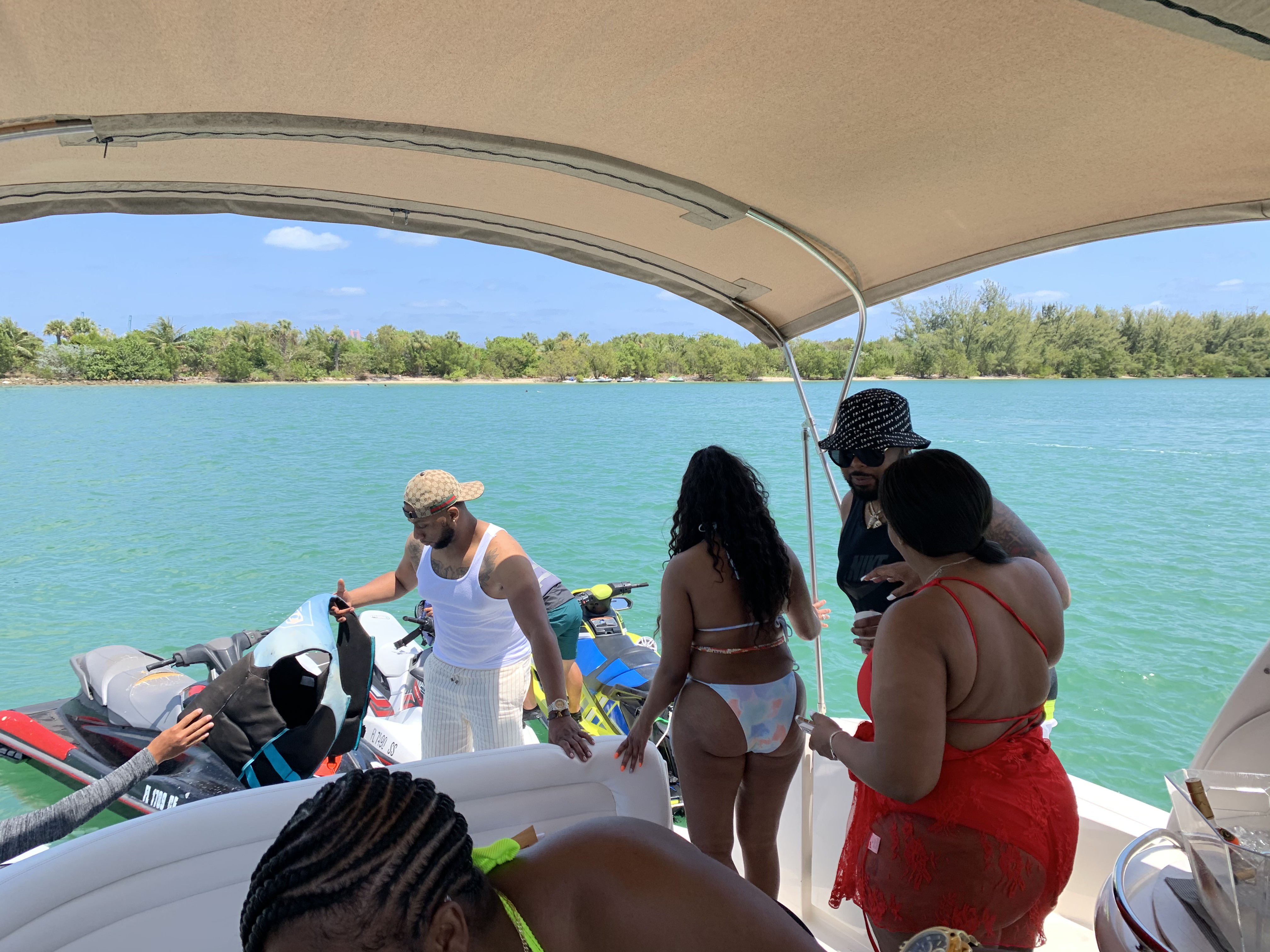 Best Party Luxury Boat – Miami Boss Yacht