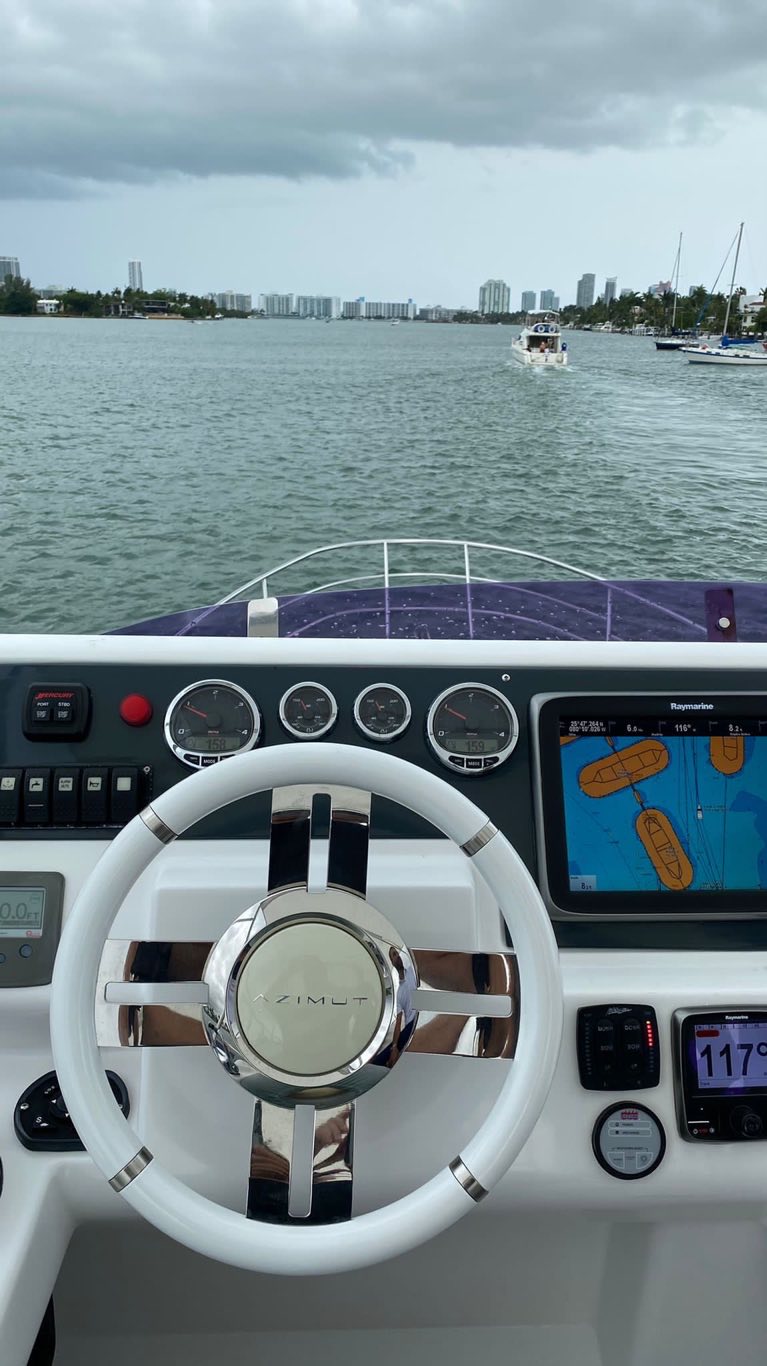 Cruise Miami in a Luxurious Azimut Flybridge