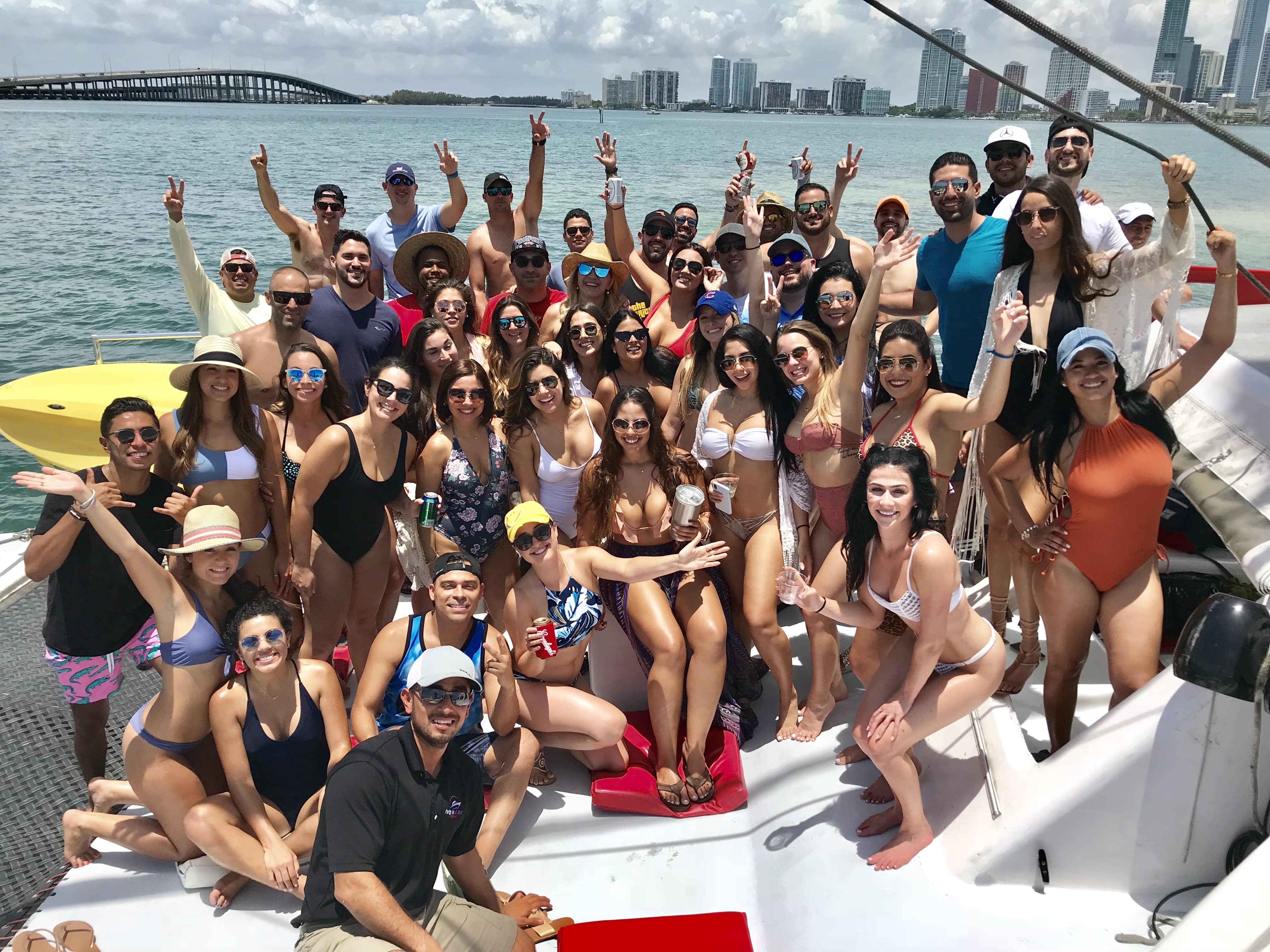 Catamaran + Water toys (40 people)