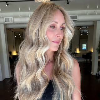 Laura Dawson