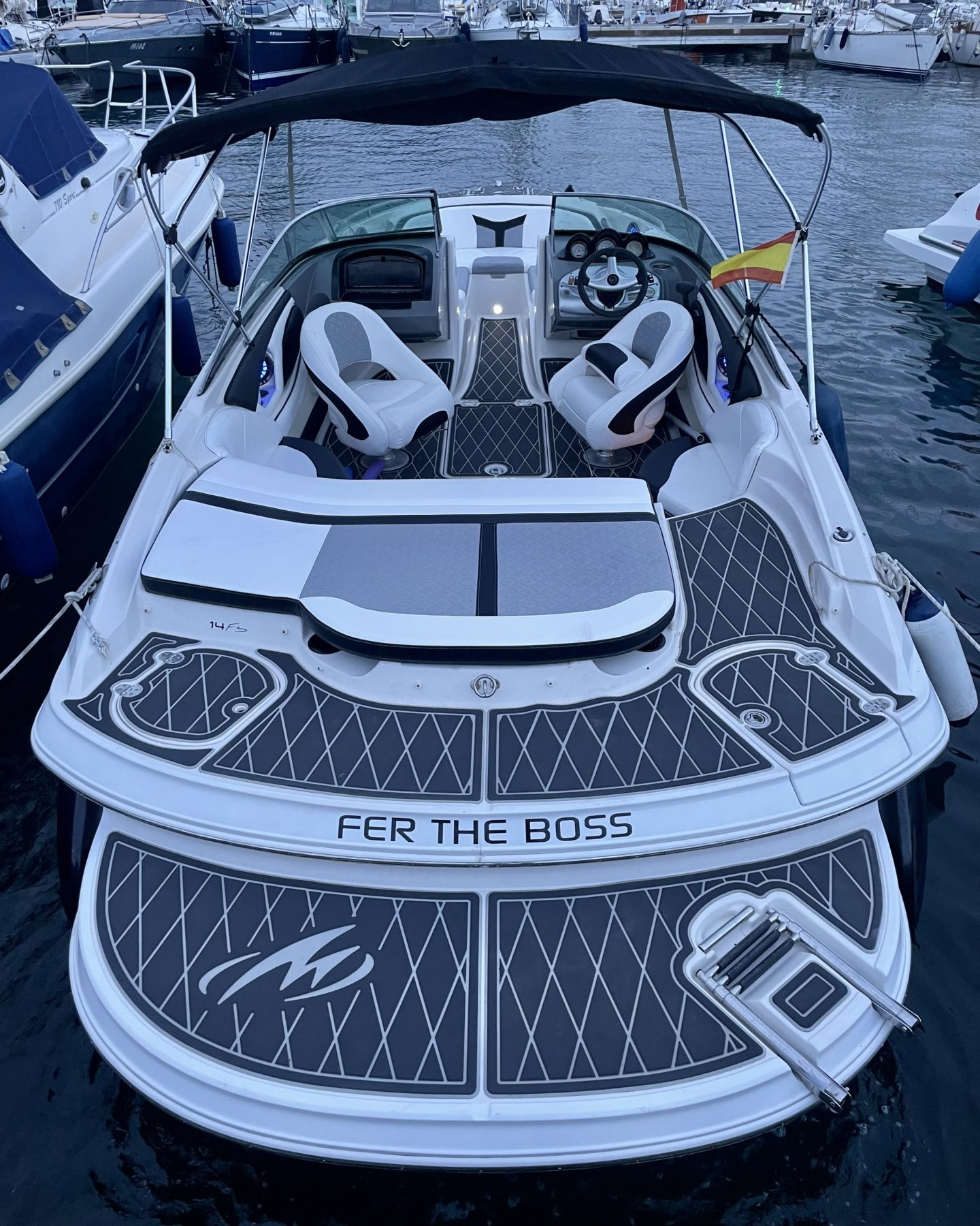 Monterey — 214 Fs (2012)